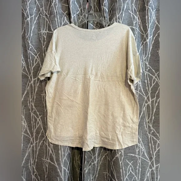 Offline by Aerie Heart Eyes for French Fries Graphic T-Shirt size Large - Picture 3 of 4